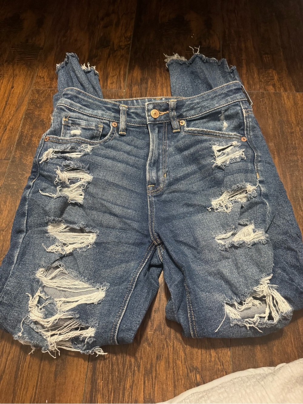 American Eagle Outfitters Distressed Blue Boyfriend Jeans